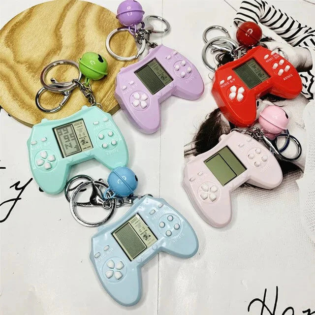 Retro Game Console Keychain Built-in 7 Games Anti Spier