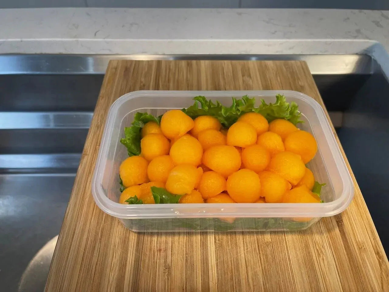 5 Pack Stackable Food Storage Containers Airtight & Leakproof Set Snap Lock Lids Anti Spier