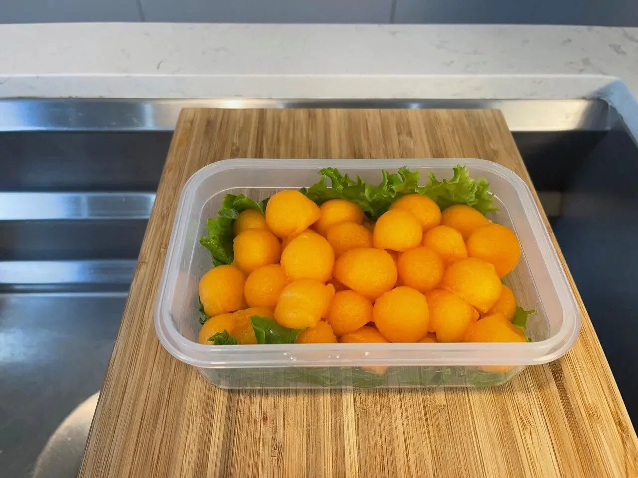 5 Pack Stackable Food Storage Containers Airtight & Leakproof Set Snap Lock Lids Anti Spier